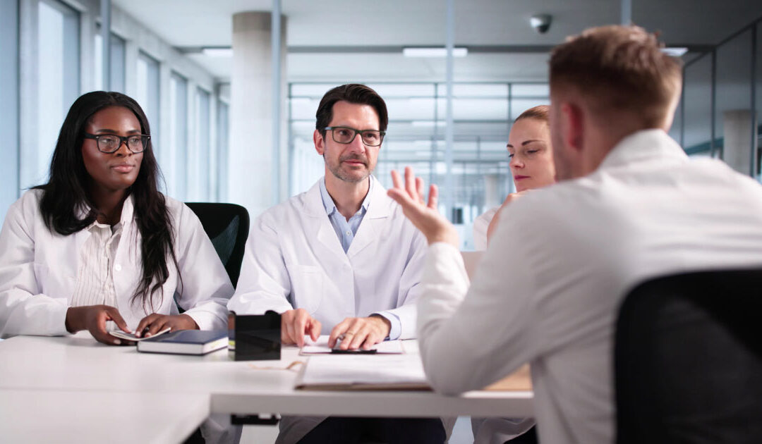 8 Ways Regular Team Meetings Improve Coordination in Dental Practices